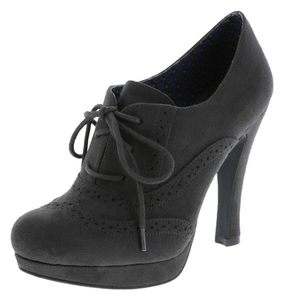 Fioni Oxford Style 3.5" Heel